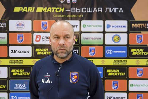 Тренер Северной Двины дал интервью журналистам перед проведением последнего домашнего матча с командой Газпром Бурение
